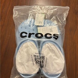 CROCS Sky Blue Classic Clogs 8M/10W